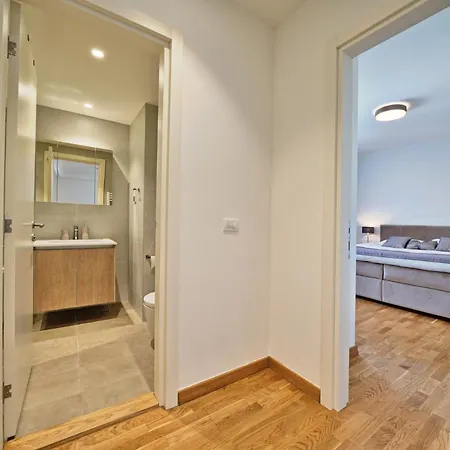 Na Vodi - Waterfront Riverside