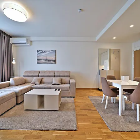 Apartment Na Vodi - Waterfront Riverside