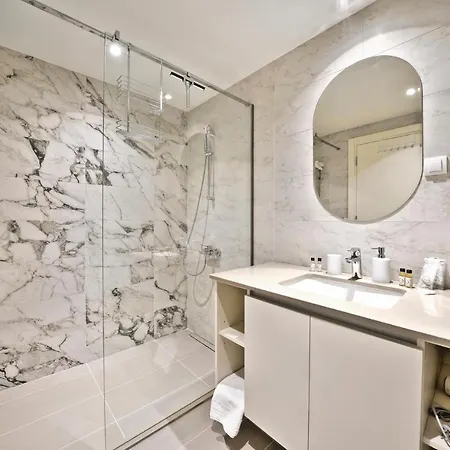 Апартаменты Na Vodi - Waterfront Riverside