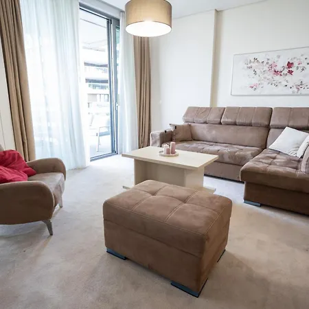 Na Vodi - Waterfront Riverside Apartment