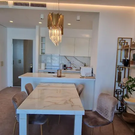 Na Vodi - Waterfront Riverside Apartment *
