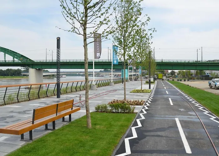 Na Vodi - Waterfront Riverside شقة بلغراد