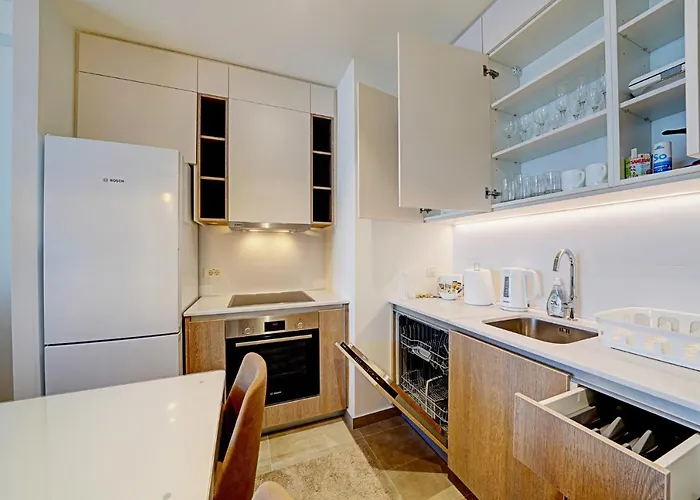 Na Vodi - Waterfront Riverside * بلغراد