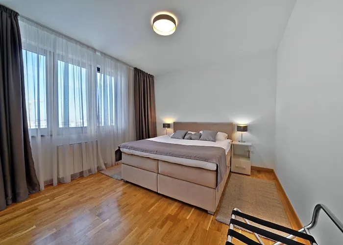 Na Vodi - Waterfront Riverside * بلغراد