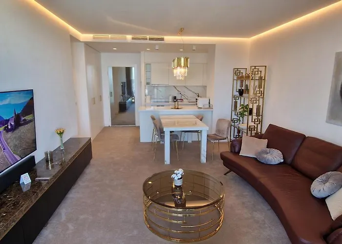 Na Vodi - Waterfront Riverside شقة بلغراد