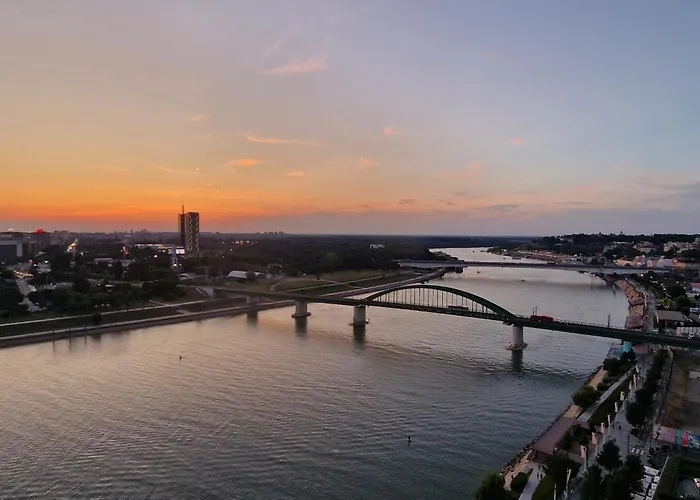 شقة Na Vodi - Waterfront Riverside