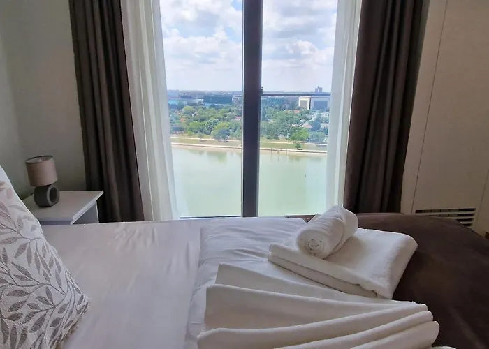 Na Vodi - Waterfront Riverside Apartment Belgrad