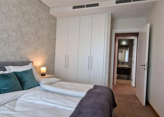 Na Vodi - Waterfront Riverside Apartment