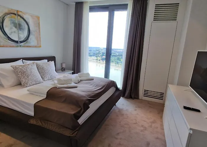 شقة Na Vodi - Waterfront Riverside