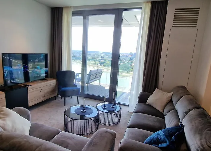 Na Vodi - Waterfront Riverside Apartment